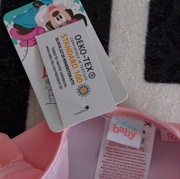 5/25 Disney baby swimsuit - Picture 4 of 4